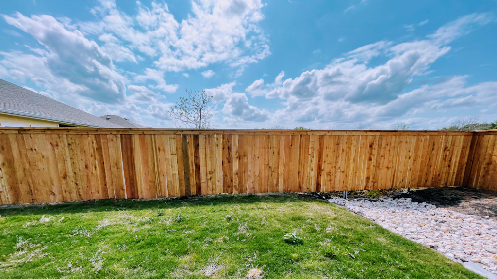 Residential & Commercial Fencing Installation Services